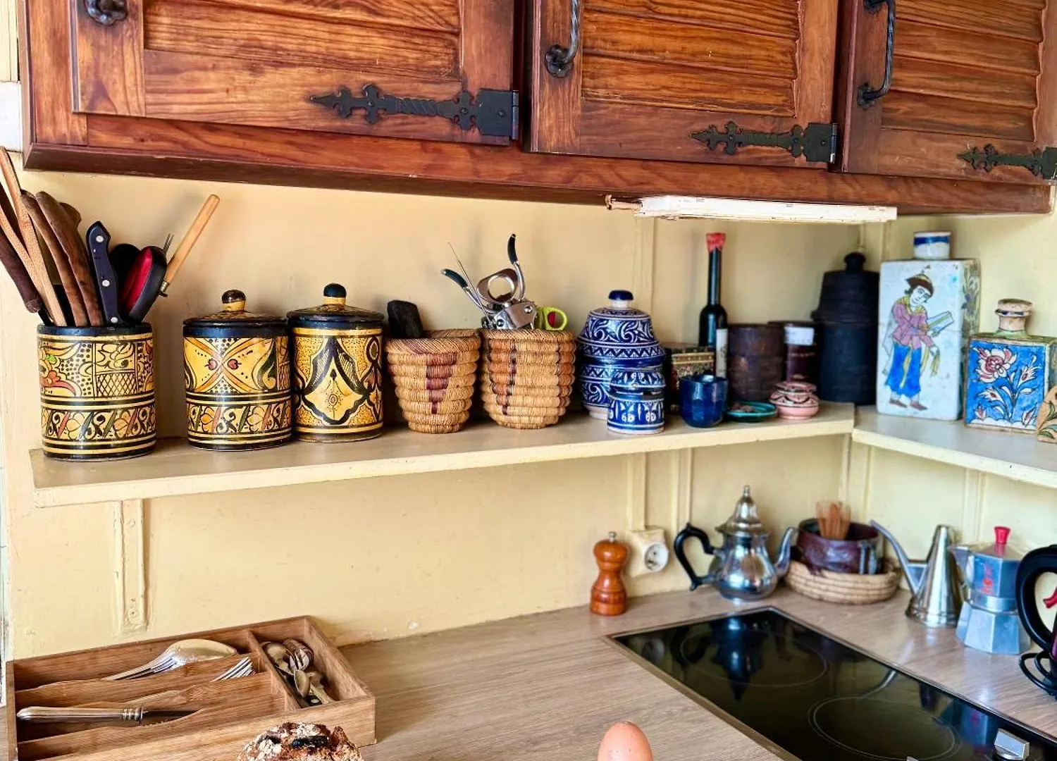Montmartre Hidden Artist Loft *