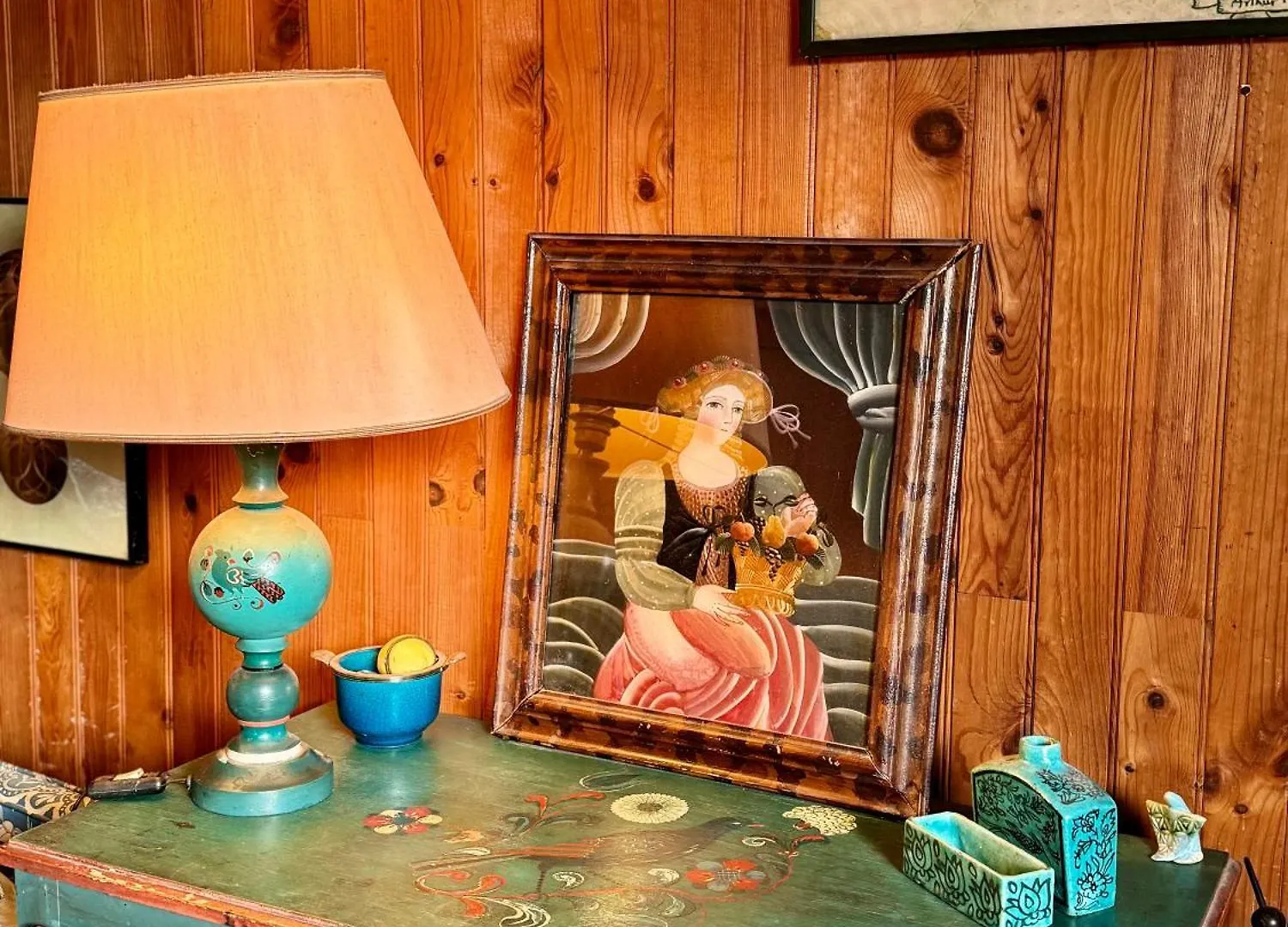 Montmartre Hidden Artist Loft *